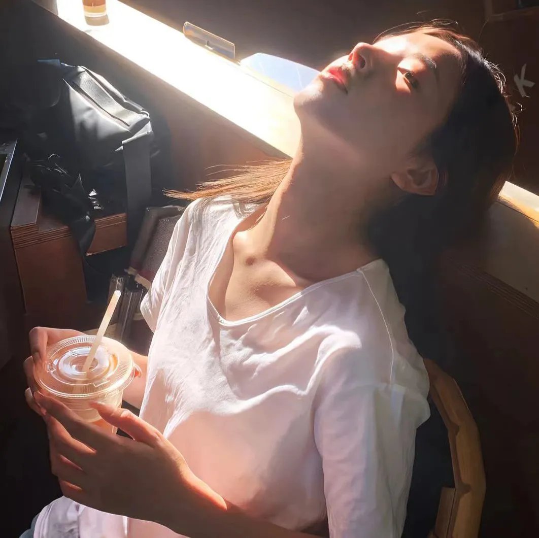 是樱草色 动态漫画